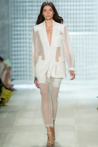 Look 43